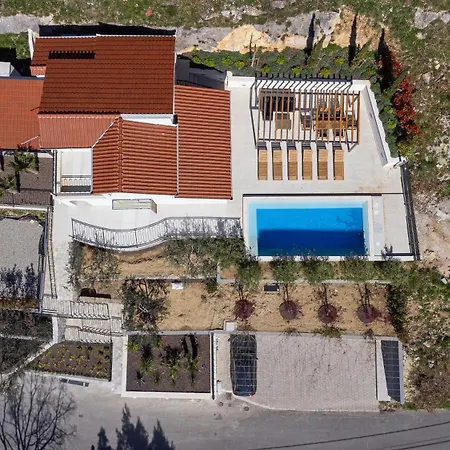Vila Flora *