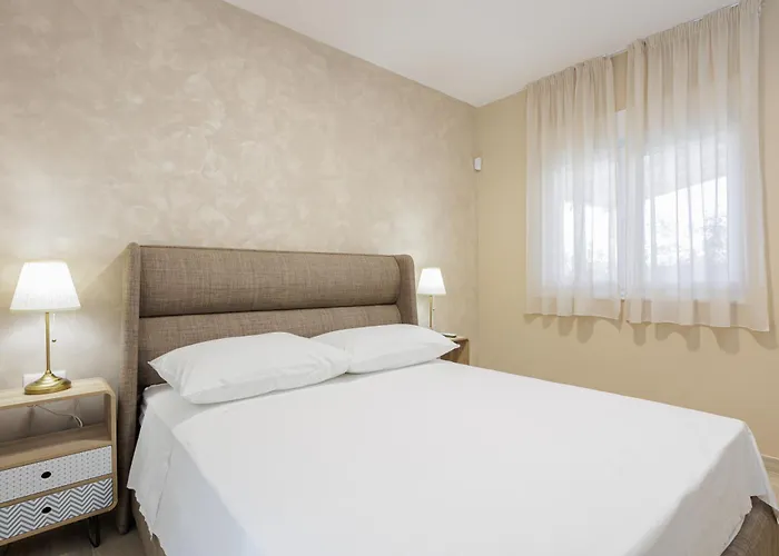 Villa Flora Srinjine